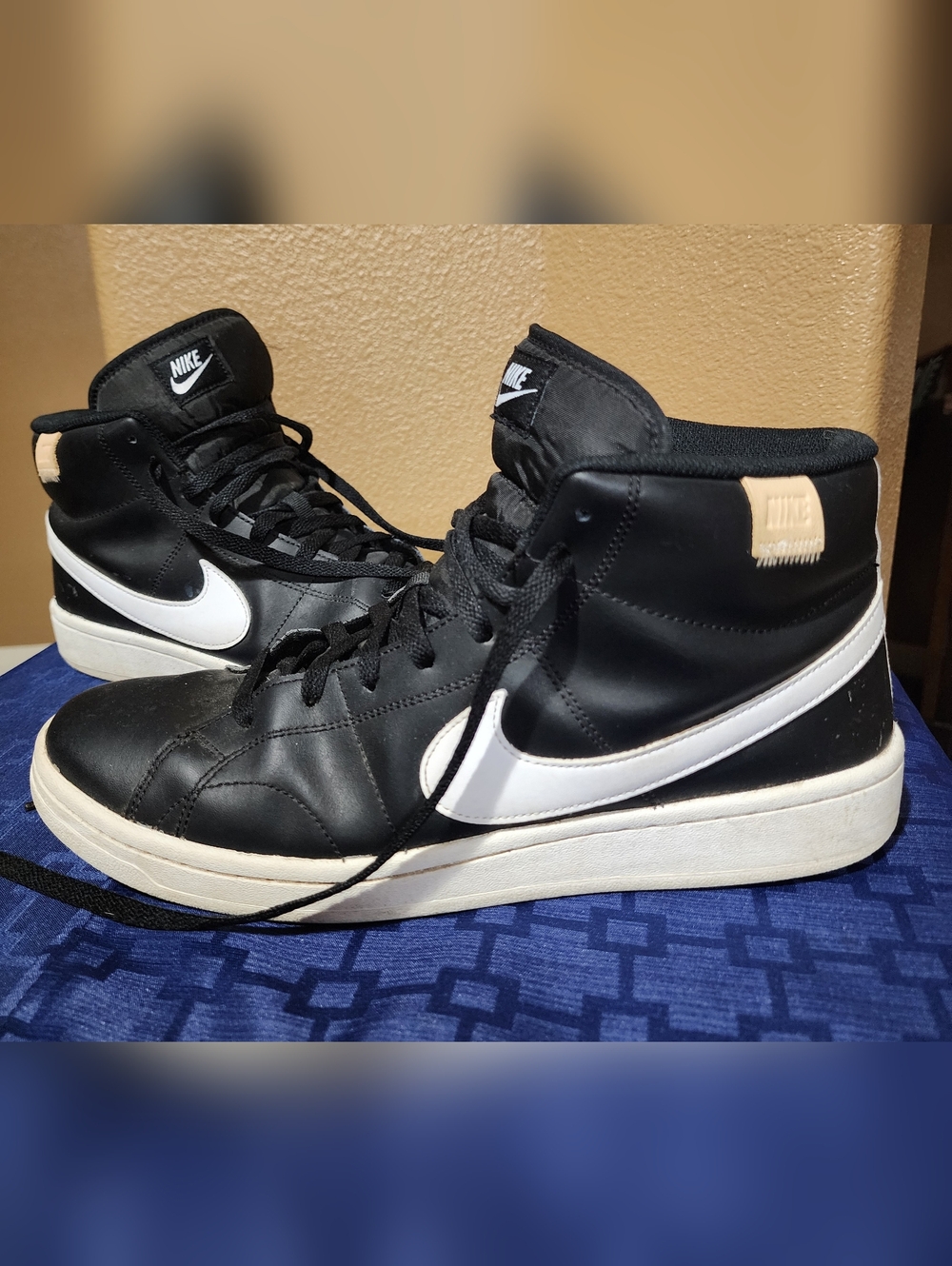 Nike Court Royale 2 Mid Nike Black & White High-Top Sneakers Size 11.5